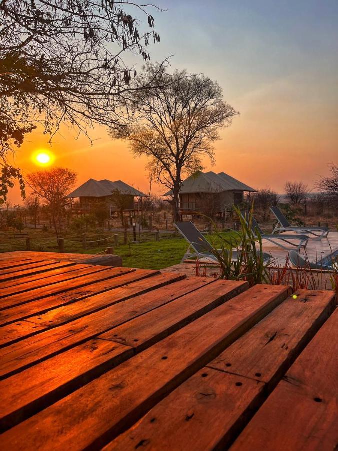 Xhabe Safari Lodge Chobe Muchenje المظهر الخارجي الصورة