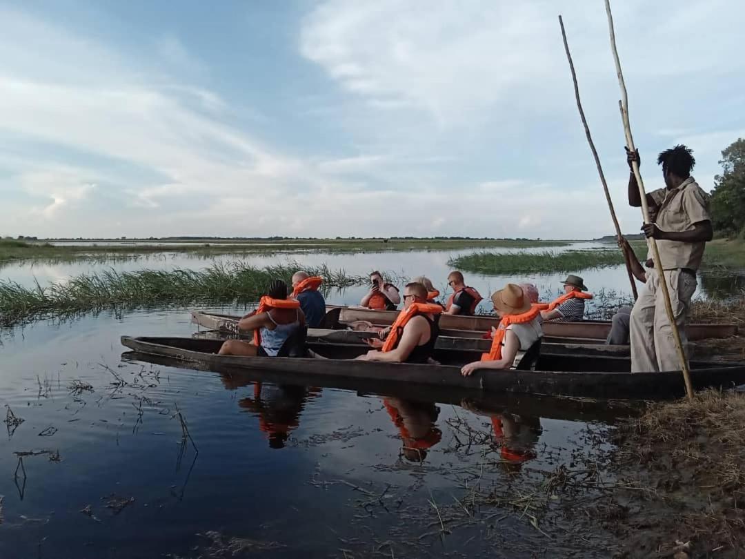 Xhabe Safari Lodge Chobe Muchenje المظهر الخارجي الصورة
